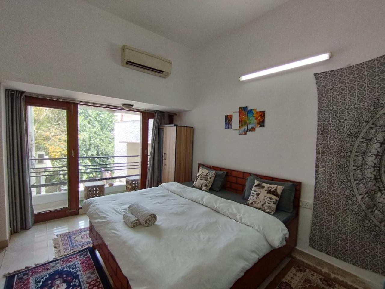 A Sleepy Fox Hostel New Delhi Exterior foto