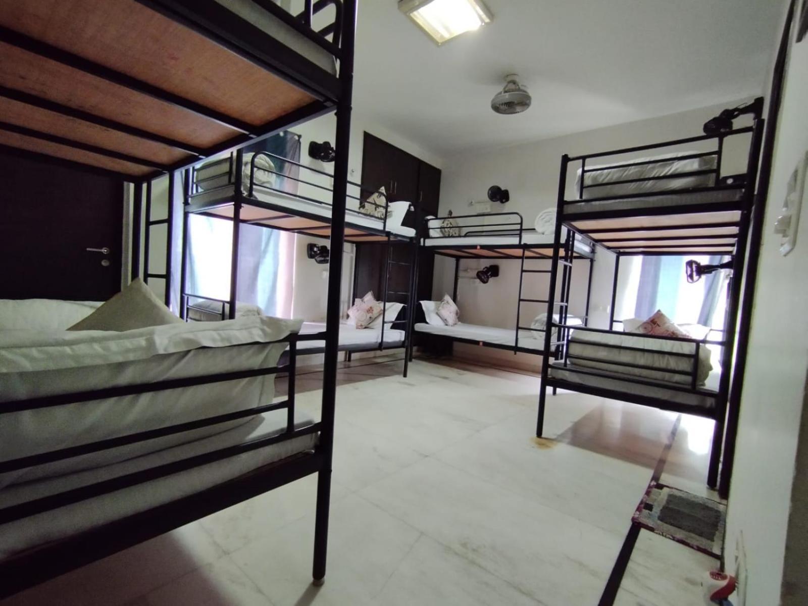 A Sleepy Fox Hostel New Delhi Exterior foto